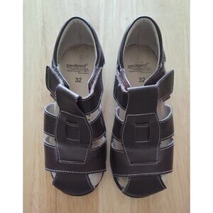 Pediped Sydney brown fisherman sandals - US sz 1 youth - EU sz 32 - UK sz 13